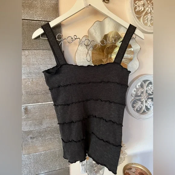POL Black Ribbed Tank Top - Picture 2 of 4